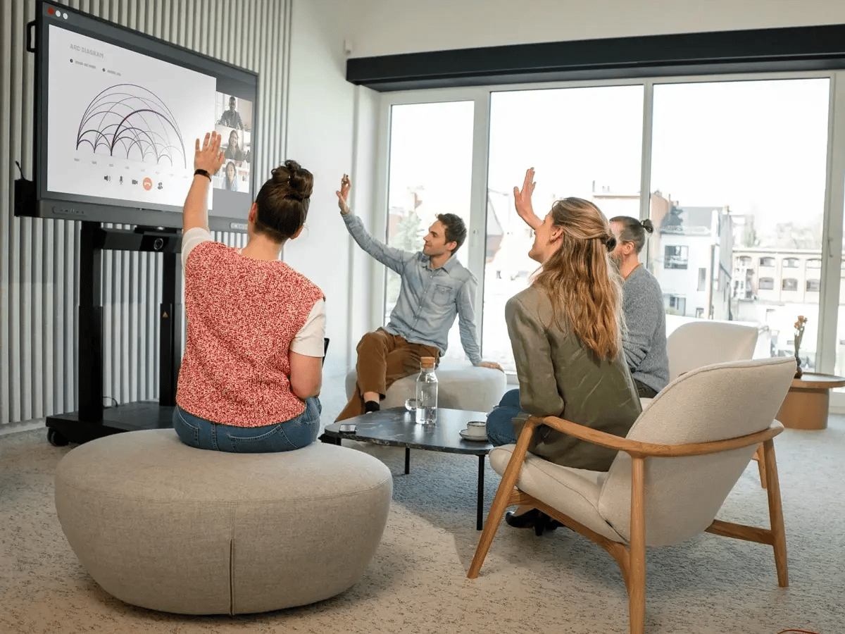 AUS-HSW-DDA-Barco-Solution-images-hybrid-collaboration