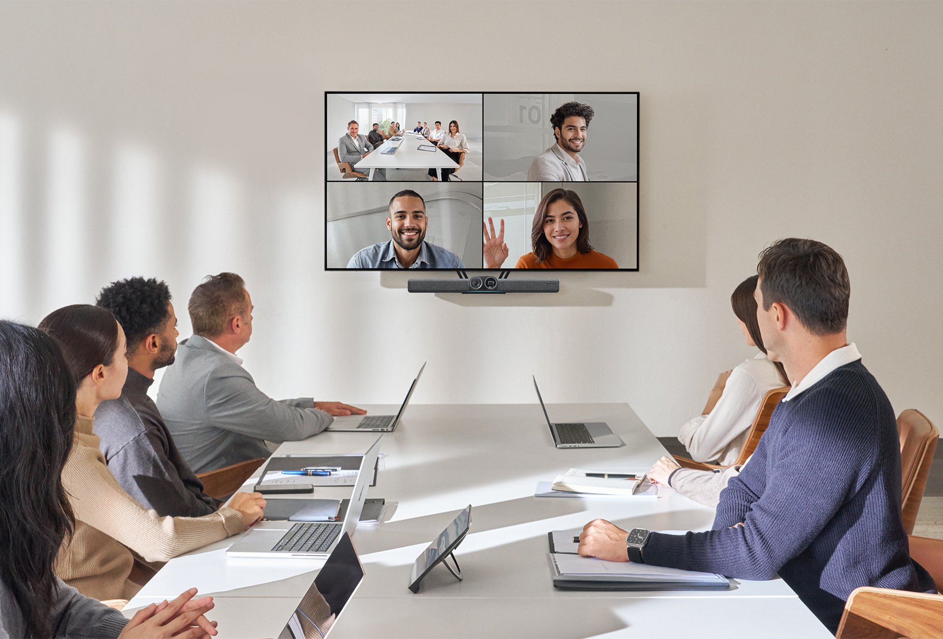 Video Bar -TV Mount down