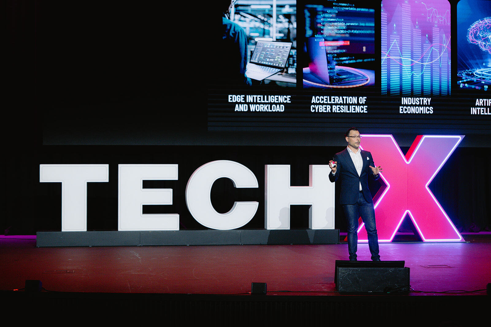 261015-EventPhotosAu-TechX-1512114180